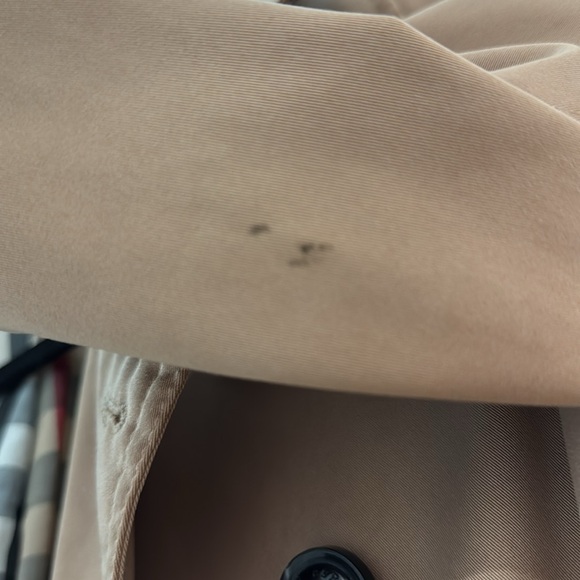 Burberry Trench Coat - Picture 11 of 11